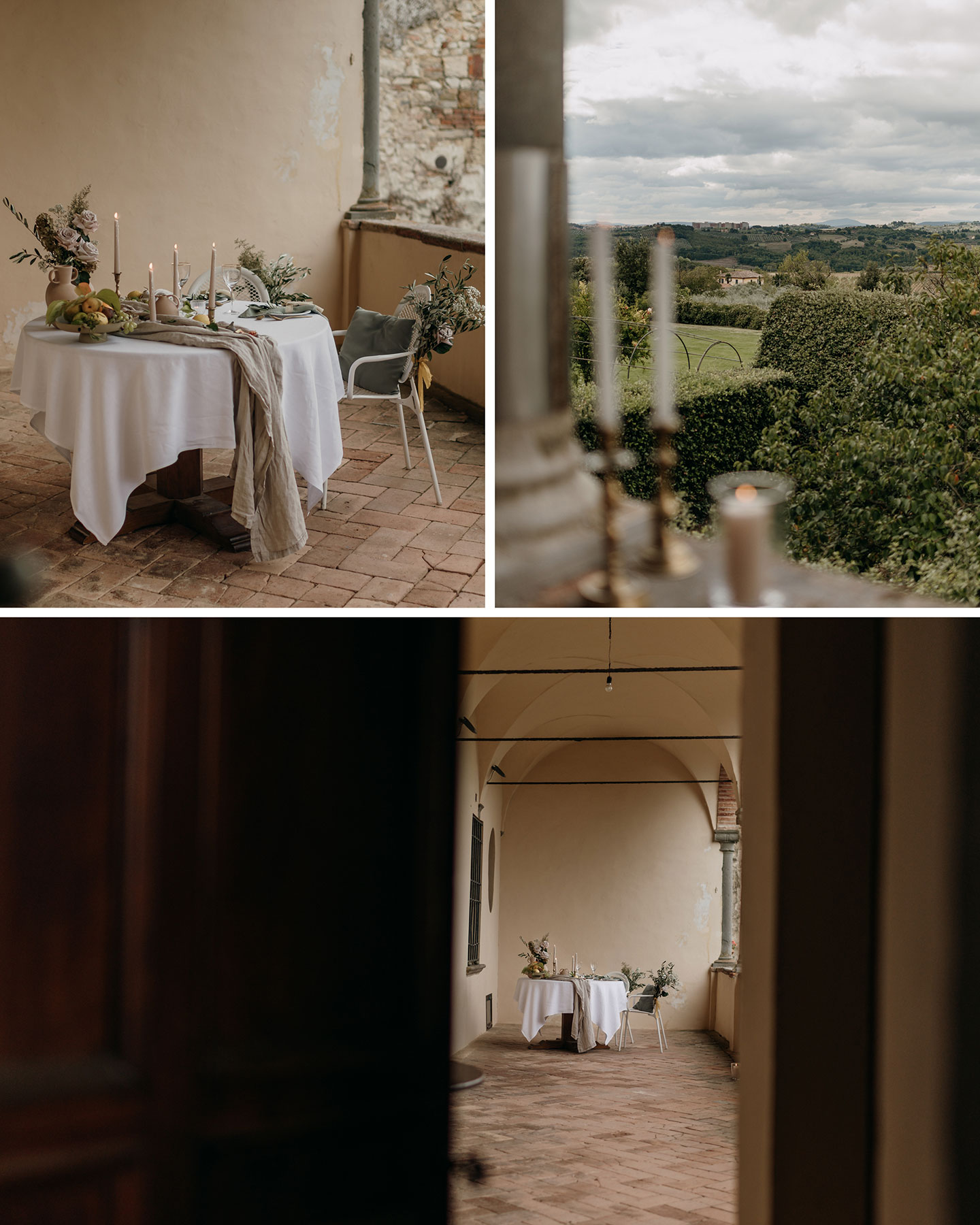 Die Hochzeitslocation ist ein rustikales Gebäude in der italienischen Toskana. Der gedeckte Hochzeitstisch sowie Blumendekoration und Kerzen sind zu sehen. Der Ausblick geht in die grüne Natur.